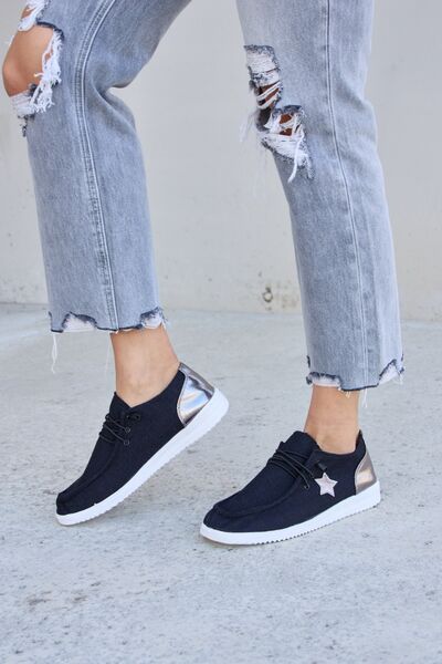 Forever Link Star Lace-Up Flat Sneakers